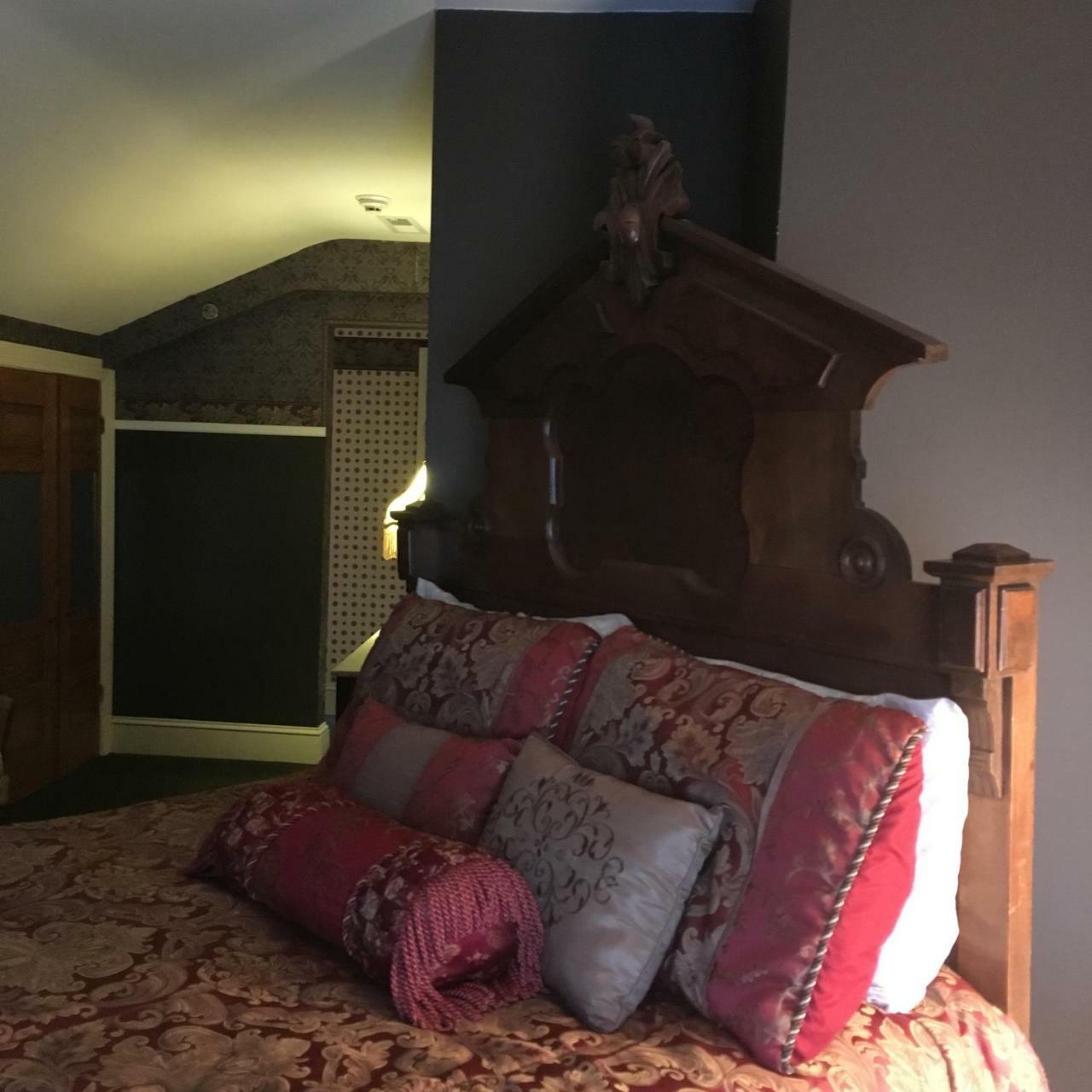The Doctor'S Inn Кейп-Мэй-Корт-Хаус Экстерьер фото